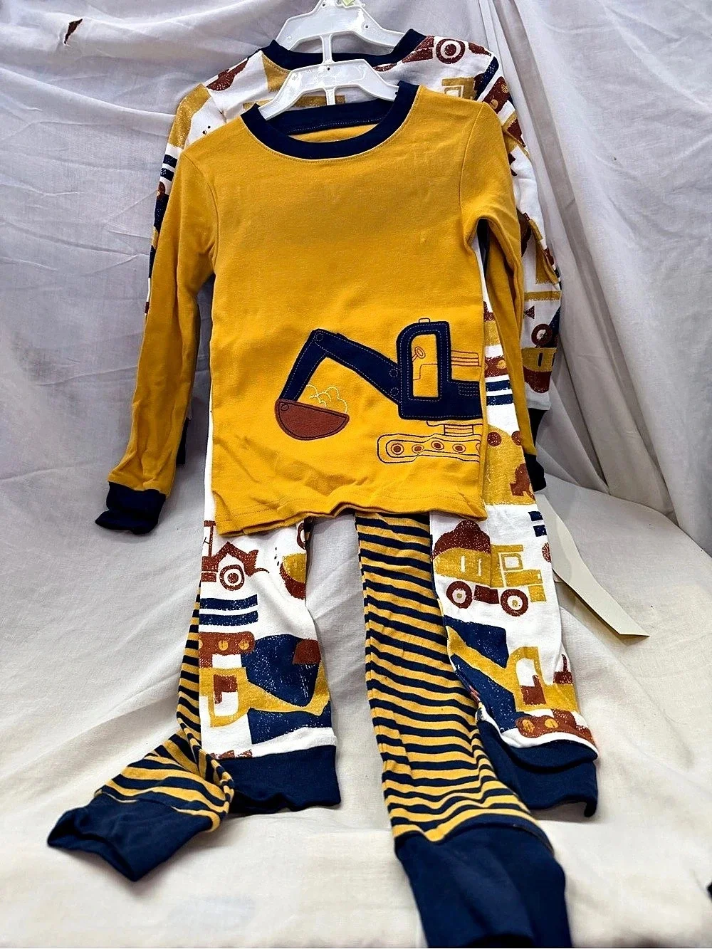 Carter's Robot Pajama Set in Blue & Yellow Size 4T NWT